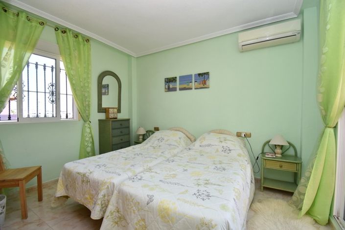 Image No.12-3 Bed Villa for sale