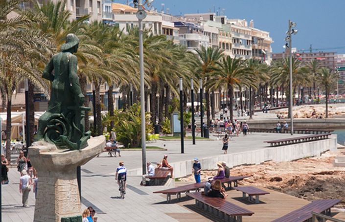 Image No.27-2 Bed Townhouse for sale