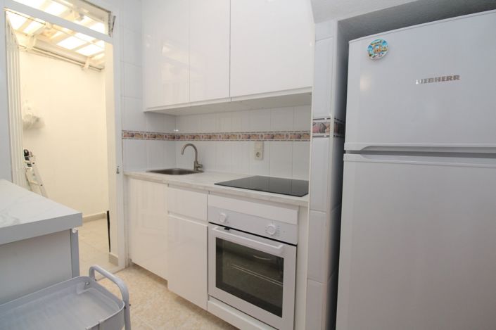 Image No.8-2 Bed Townhouse for sale