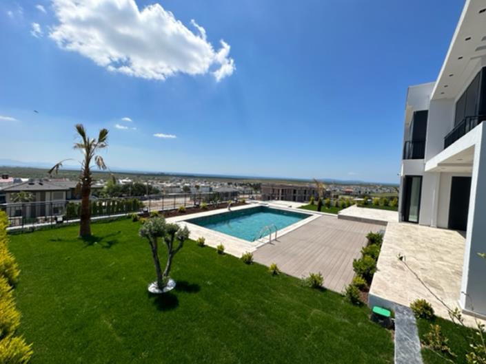 Image No.19-4 Bed Villa / Detached for sale