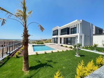 1 - Altinkum, Villa / Detached