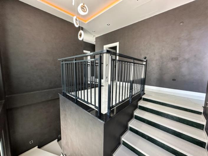 Image No.21-4 Bed Villa / Detached for sale