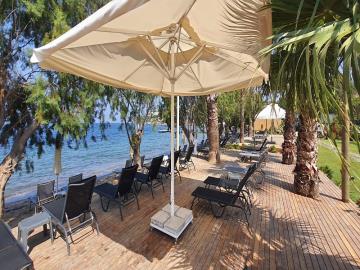 sea-facing-decked-terrace