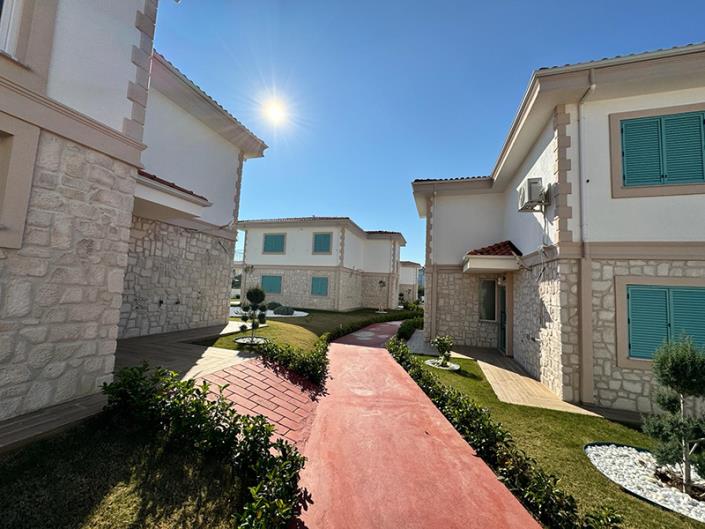 Image No.18-2 Bed Apartment for sale