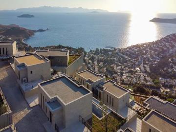 enjoying-stunning-sea-views