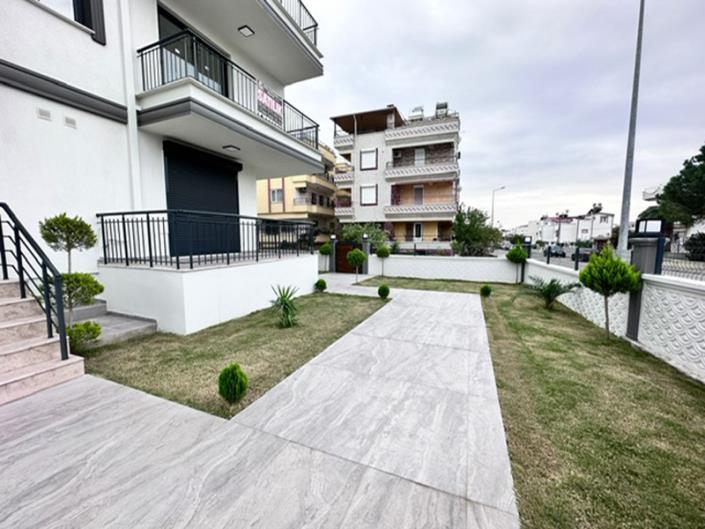 Image No.8-3 Bed Duplex for sale