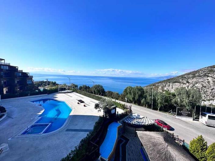 Image No.10-Studio for sale