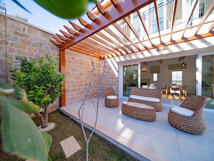 Image No.3-2 Bed Villa / Detached for sale