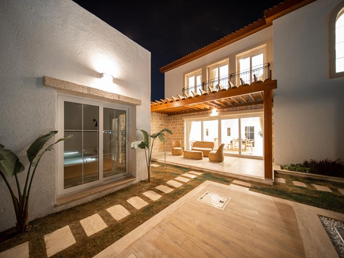 Image No.19-2 Bed Villa / Detached for sale