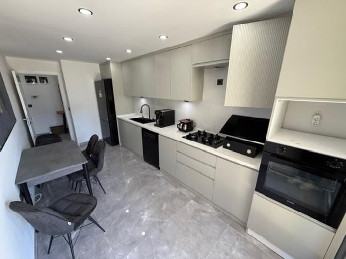 Image No.10-1 Bed Apartment for sale