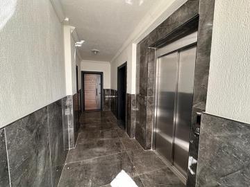 elevators-to-Apartments