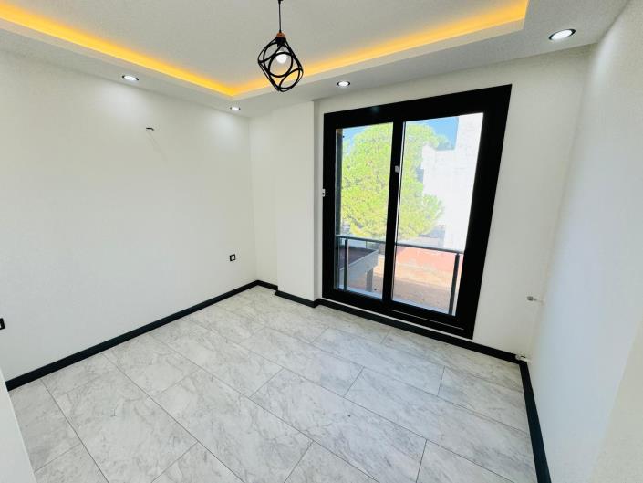 Image No.9-4 Bed Villa for sale