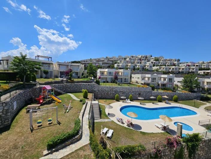 Image No.2-2 Bed Apartment for sale