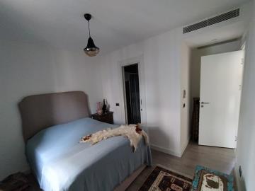 main-bedroom-with-en-suite