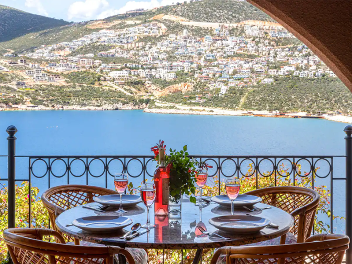 Image No.11-2 Bed Property for sale