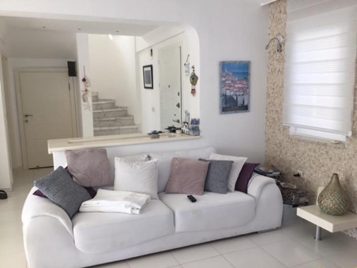 Image No.10-3 Bed Villa / Detached for sale