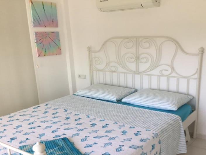 Image No.16-3 Bed Villa / Detached for sale