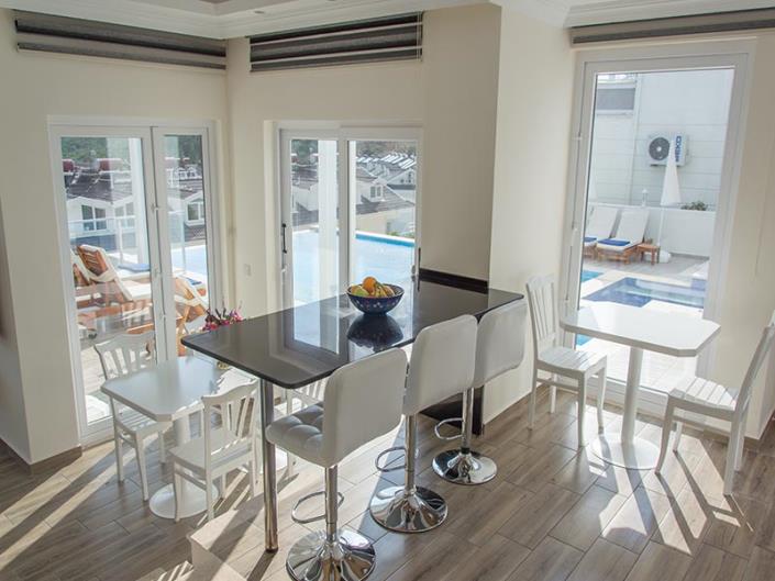 Image No.18-4 Bed Villa for sale