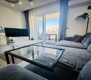 lounge-leading-to-balcony