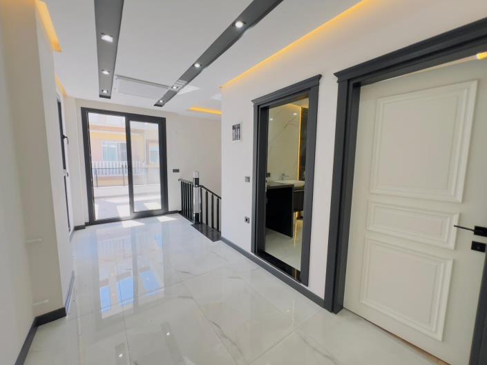 Image No.29-4 Bed Villa for sale