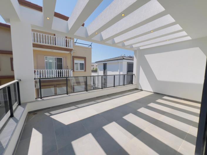 Image No.3-3 Bed Townhouse for sale