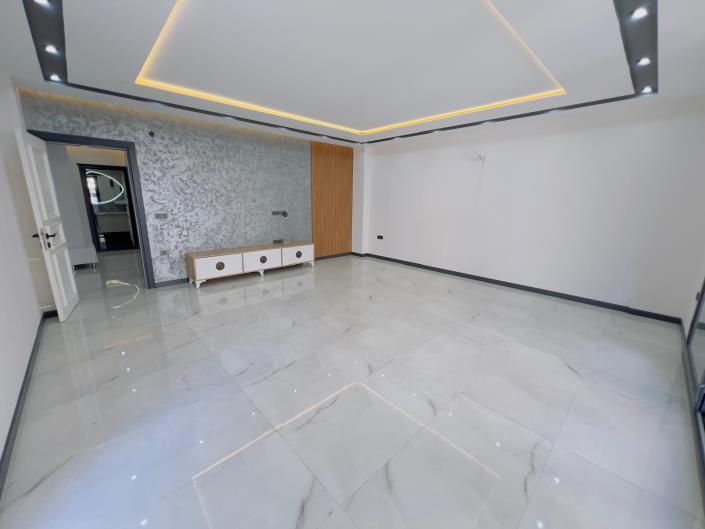 Image No.12-3 Bed Townhouse for sale