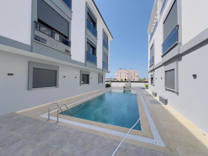 Image No.21-3 Bed Townhouse for sale