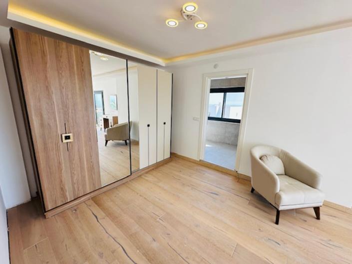 Image No.24-3 Bed Villa / Detached for sale