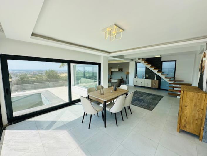 Image No.16-3 Bed Villa / Detached for sale