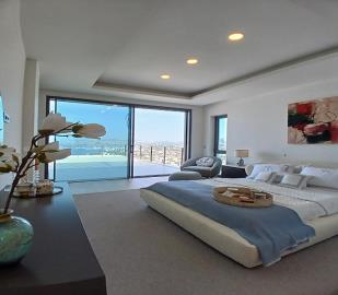 large-bedroom-with-breath-taking-view