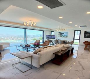 living-area-with-access-to-pool