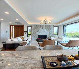 luxurious-living-space