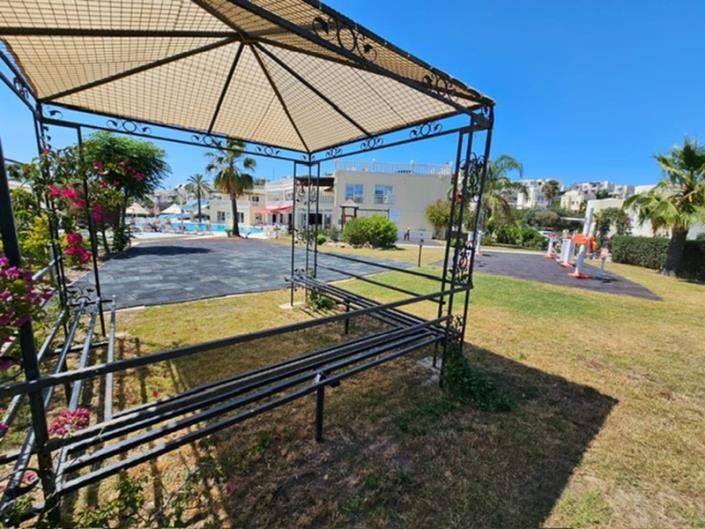 Image No.16-2 Bed Apartment for sale