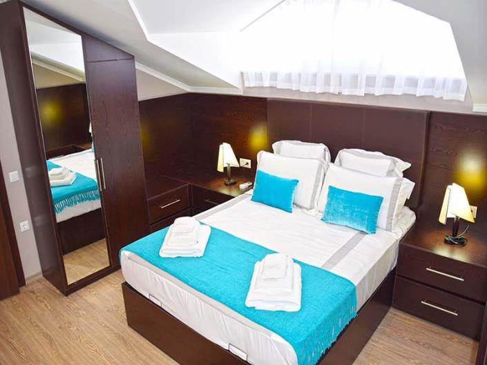 Image No.17-4 Bed Villa / Detached for sale