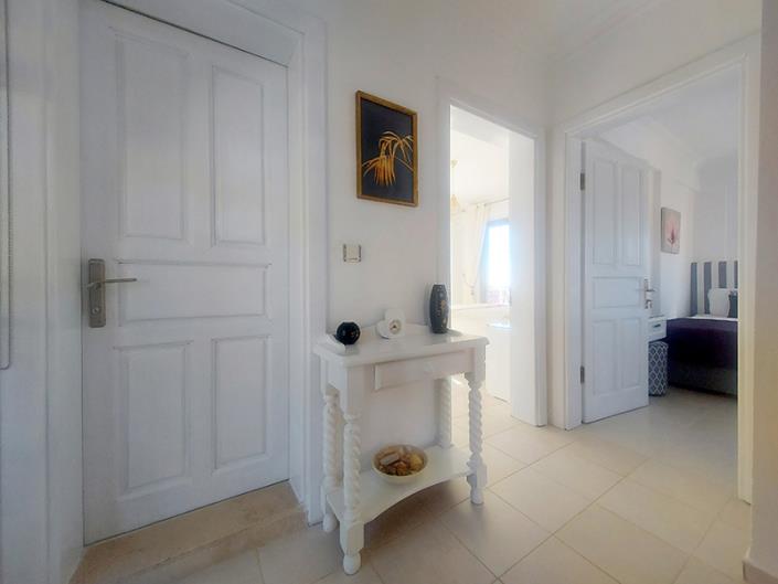 Image No.36-5 Bed Villa / Detached for sale