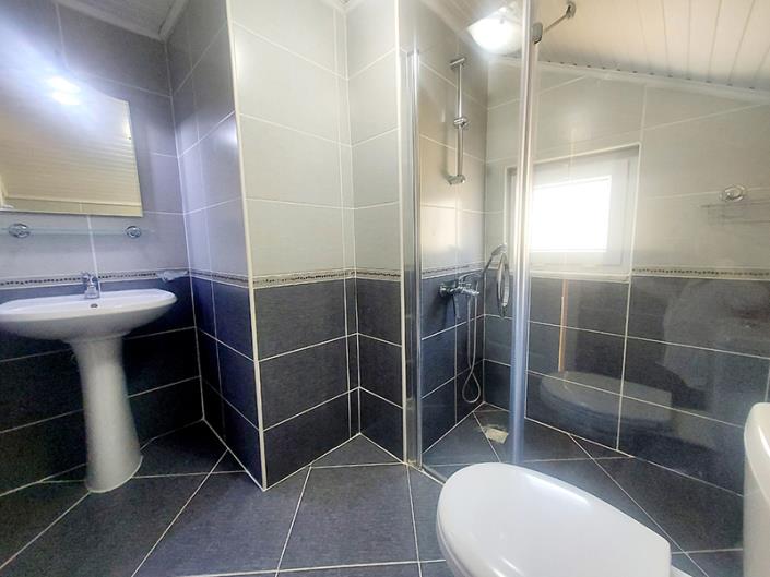 Image No.38-5 Bed Villa / Detached for sale