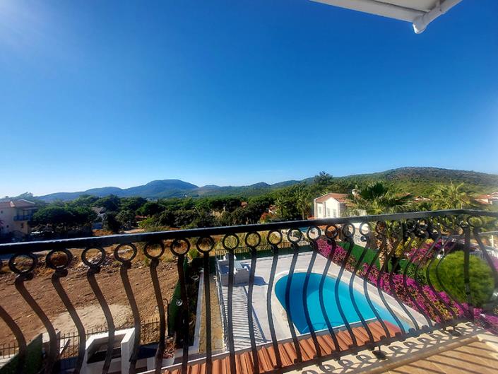 Image No.35-5 Bed Villa / Detached for sale