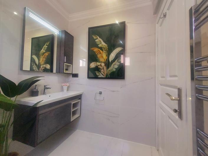 Image No.43-5 Bed Villa / Detached for sale