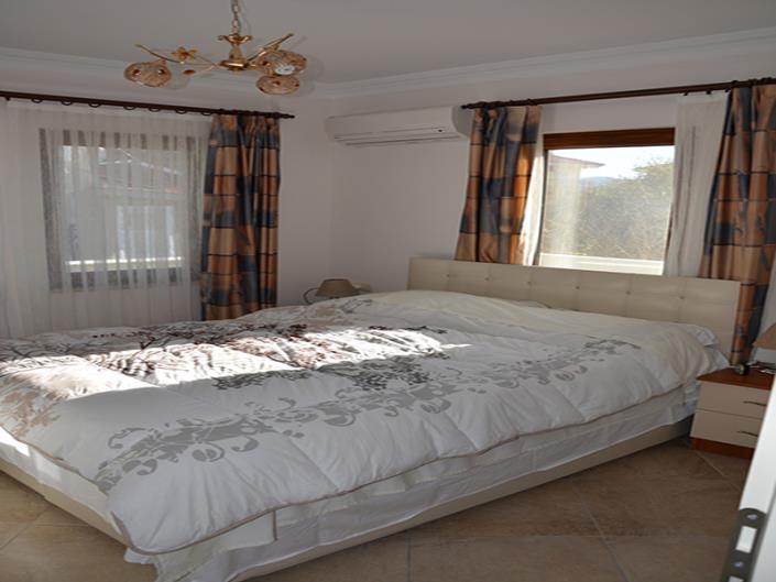 Image No.16-4 Bed Villa / Detached for sale