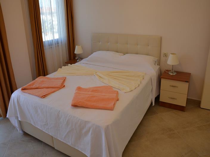 Image No.10-4 Bed Villa / Detached for sale