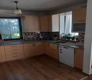 fully-fitted-kitchen