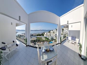 fabulous-open-roof-terrace