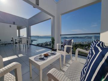 open-roof-terrace-with-stunning-sea-view