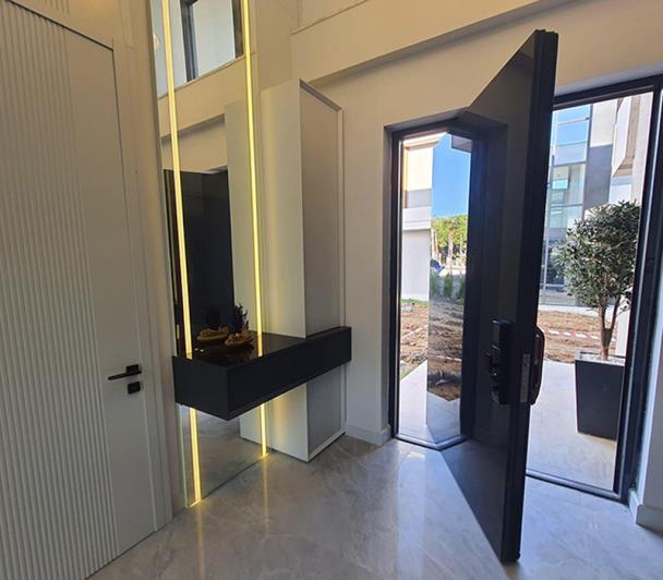 Image No.2-4 Bed Villa for sale