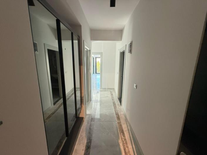 Image No.13-4 Bed Duplex for sale