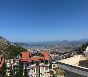 boasts-stunning-views