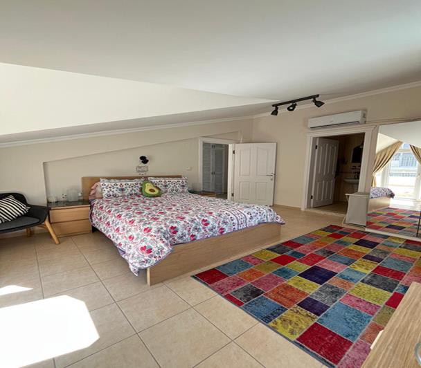 Image No.15-3 Bed Duplex for sale