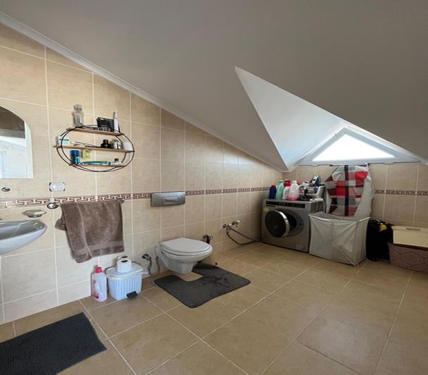 Image No.24-3 Bed Duplex for sale