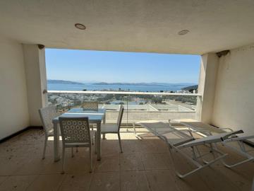 beautiful-views-from-balcony