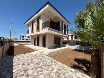 Semi-Detached-Villas-in-Altinkum